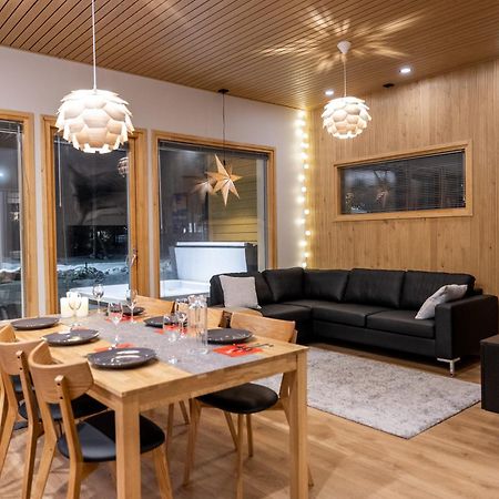 Premium Lapland Villa With Jaguzzi Rovaniemi Exteriör bild