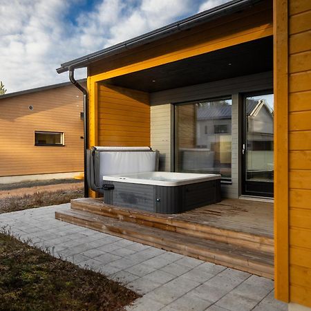 Premium Lapland Villa With Jaguzzi Rovaniemi Exteriör bild